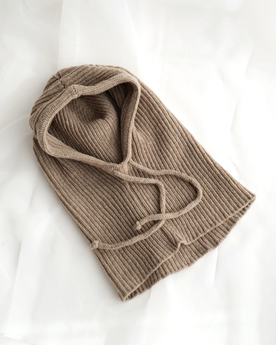 Kaptur Balaclava z wełny merino Brązowy