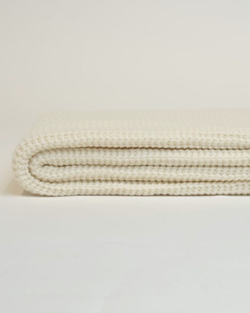 Koc z Wełny Merino 100% Ecru