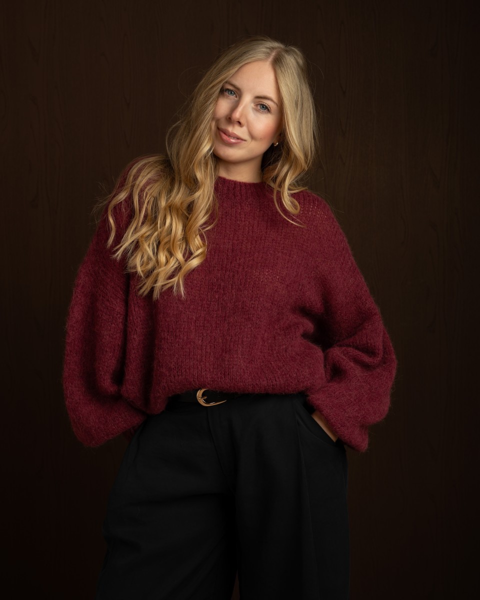SWETER-Z-WEŁNY-ALPAKI-BORDOWY-LANEA.JPG