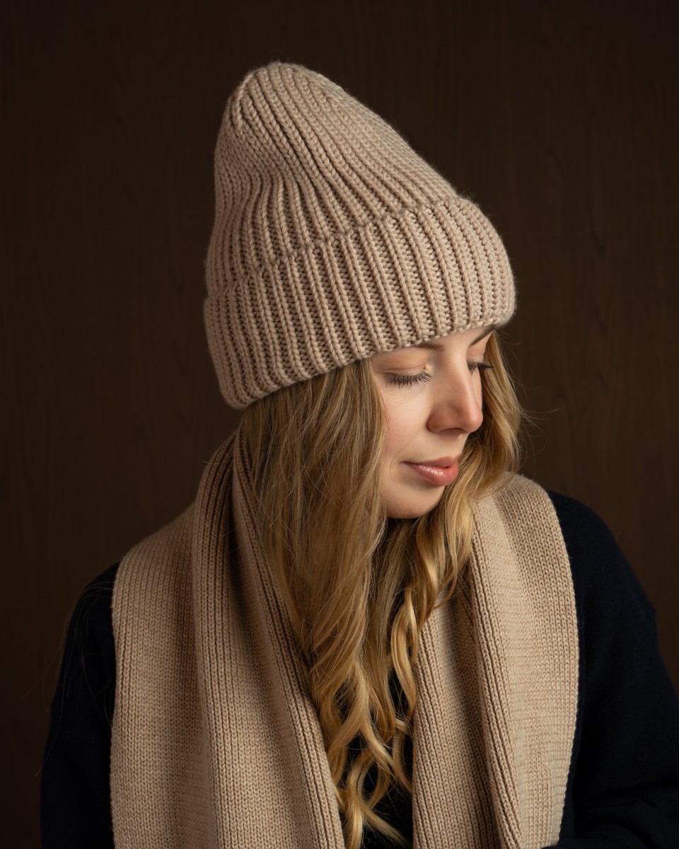 SZALIK 100% MERINO BRĄZOWY LANEA