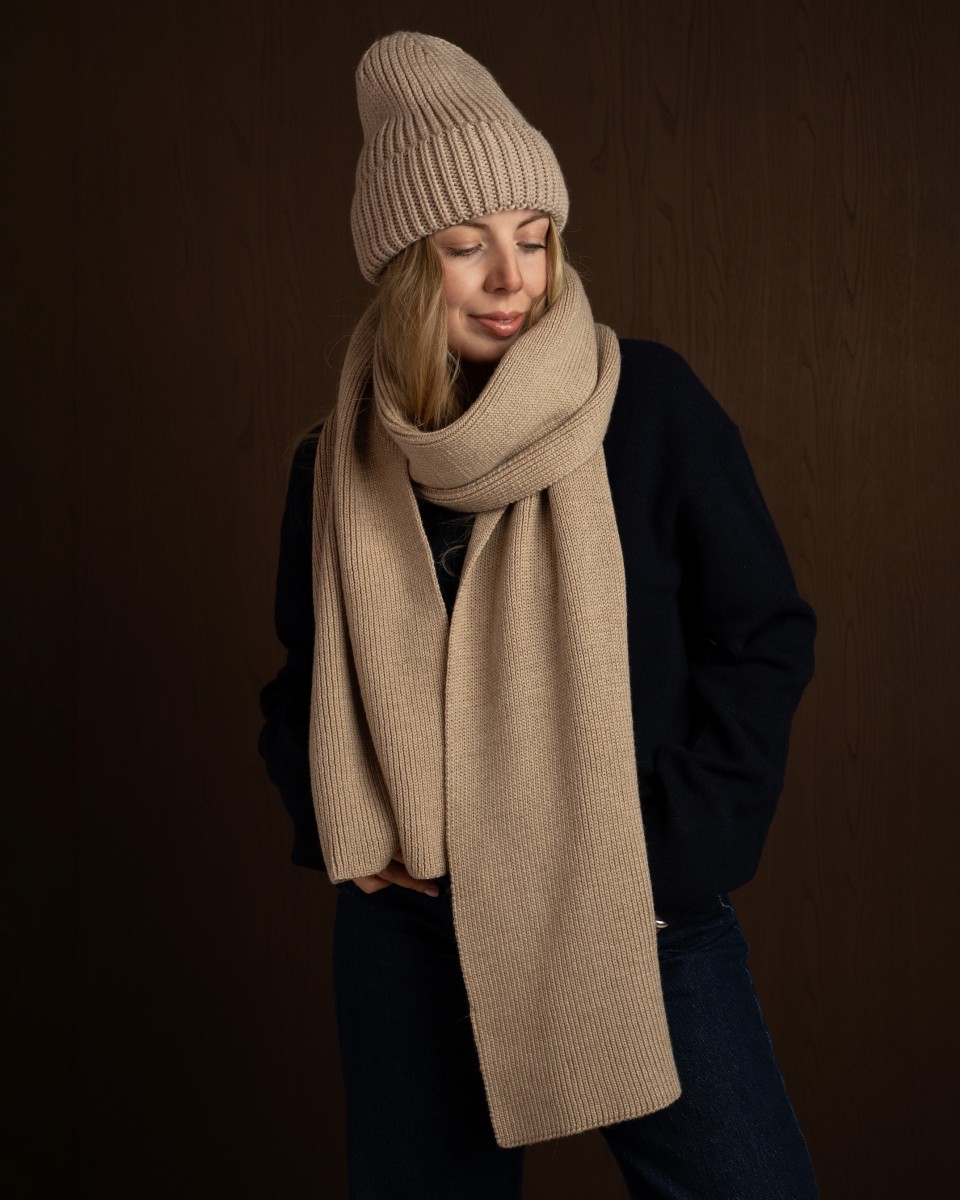 SZALIK 100% MERINO BRĄZOWY LANEA