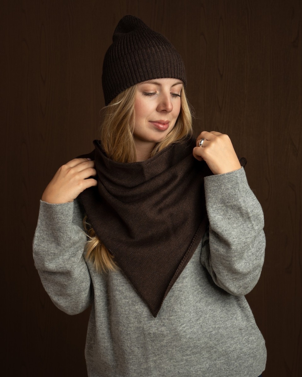 RUBY CHUSTA MERINO CZEKOLADOWA