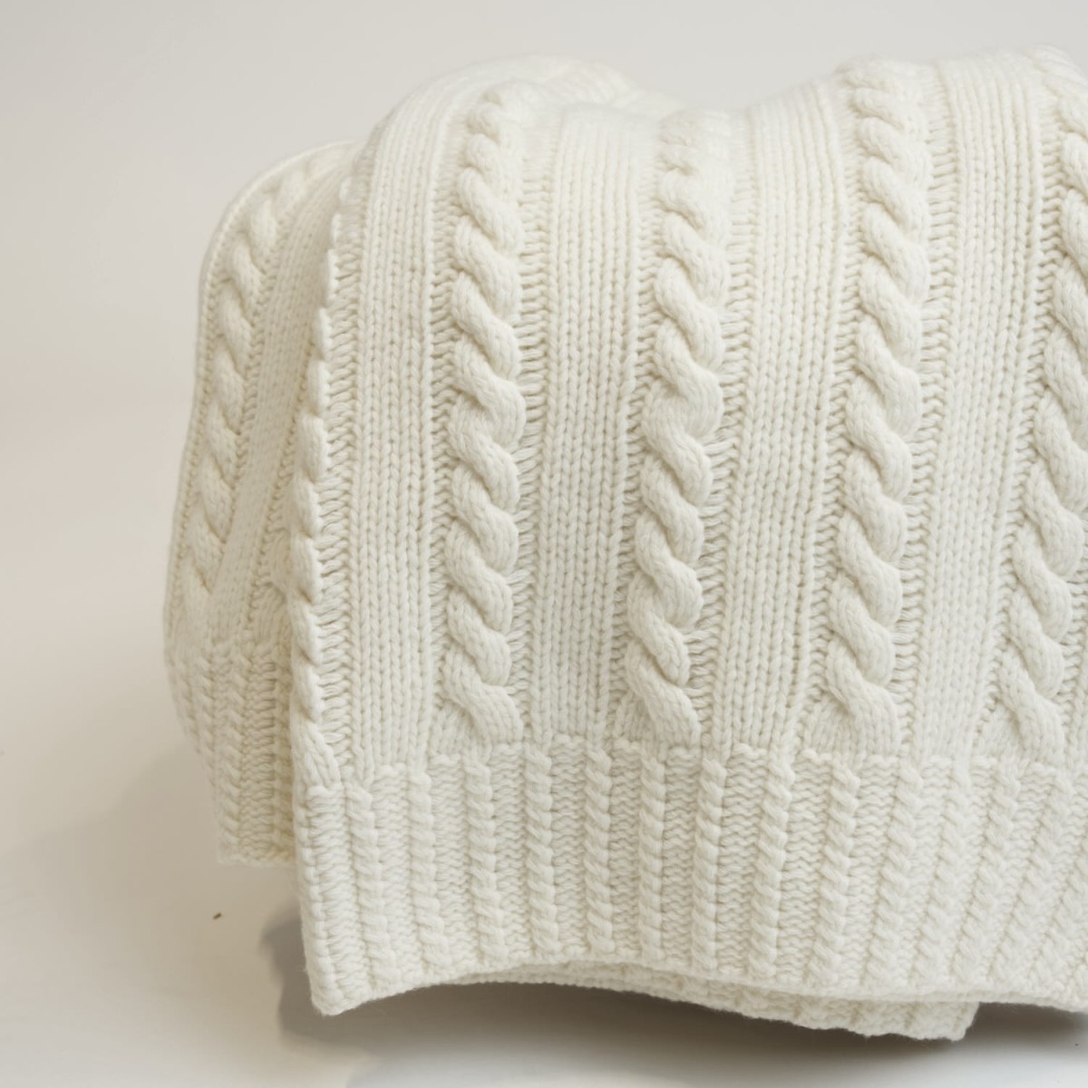 Koc z Wełny Merino 100% Ecru
