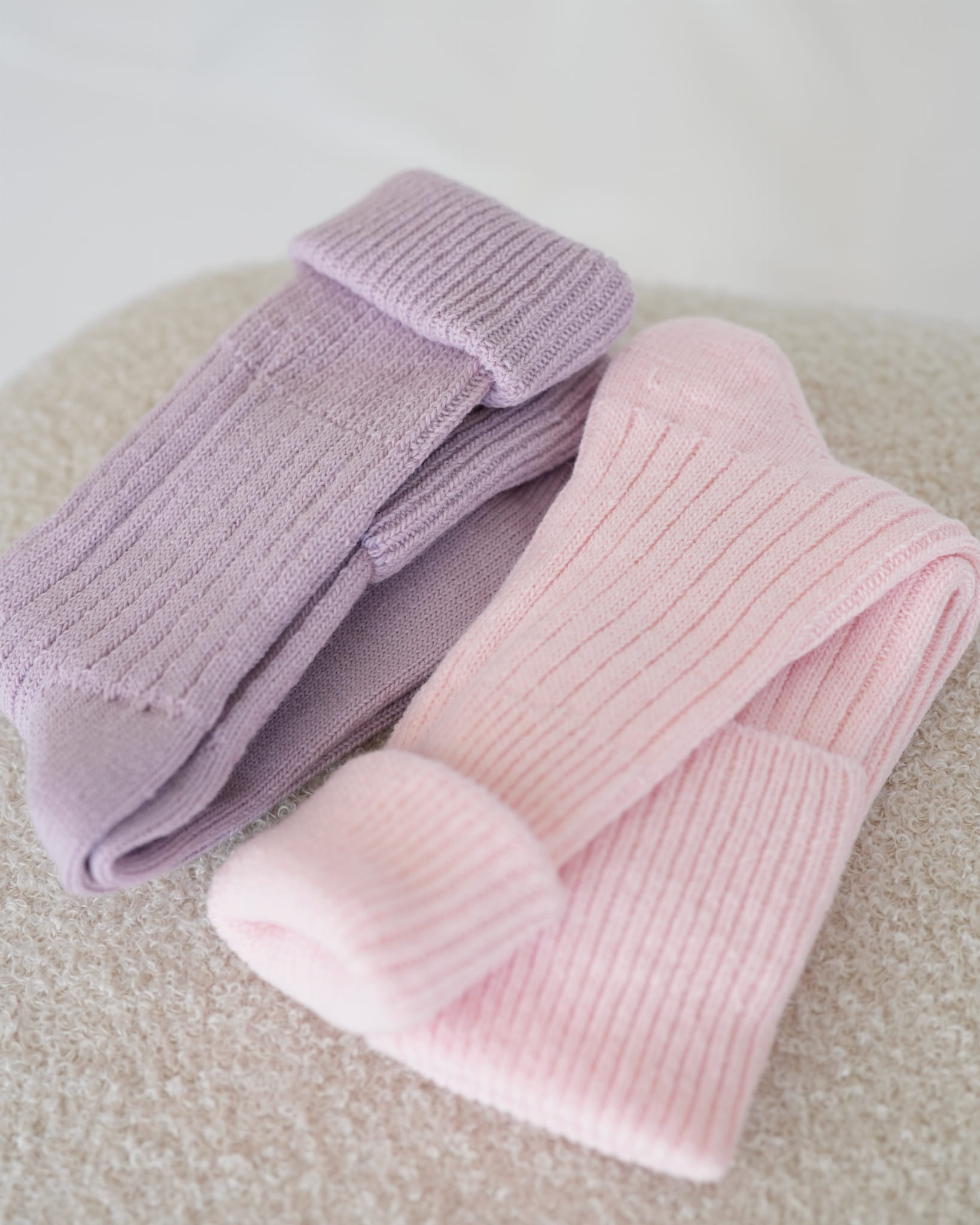 skarpetki-z-wełny-merino-różowe-lanea.jpg