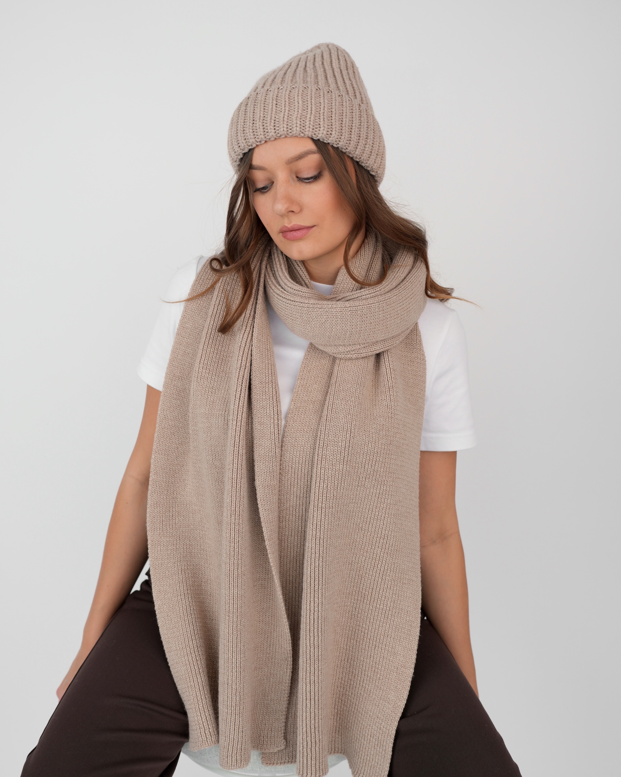 SZALIK 100% MERINO BRĄZOWY LANEA