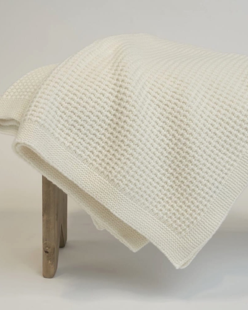 Koc z Wełny Merino 100% Ecru
