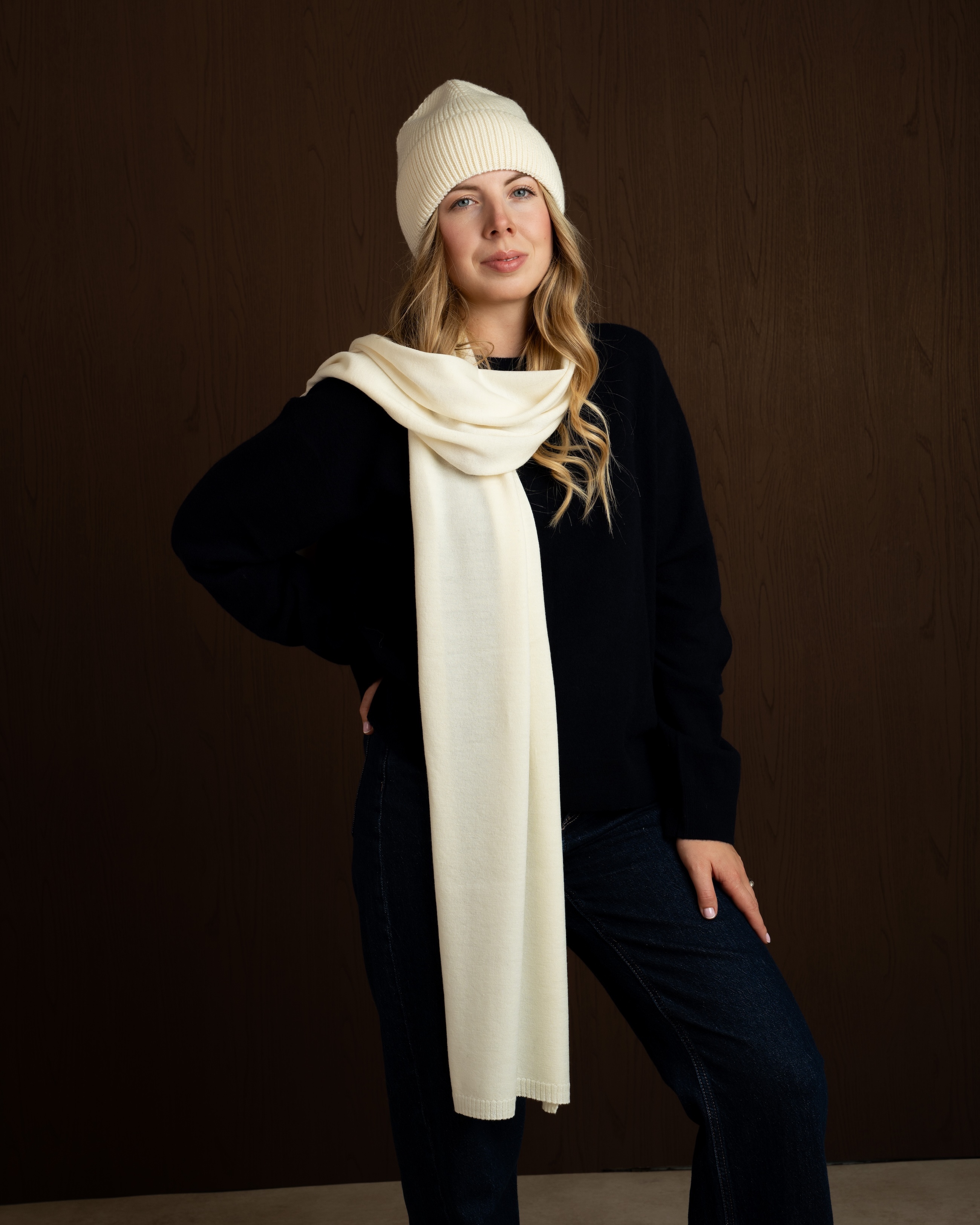 LUMI SZAL Z WEŁNY MERINO 100% ECRU LANEA
